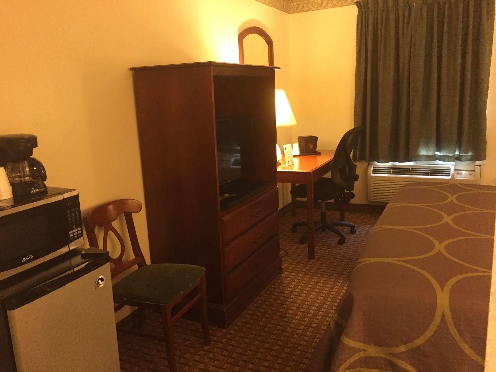 Super 8 By Wyndham Allentown Zewnętrze zdjęcie