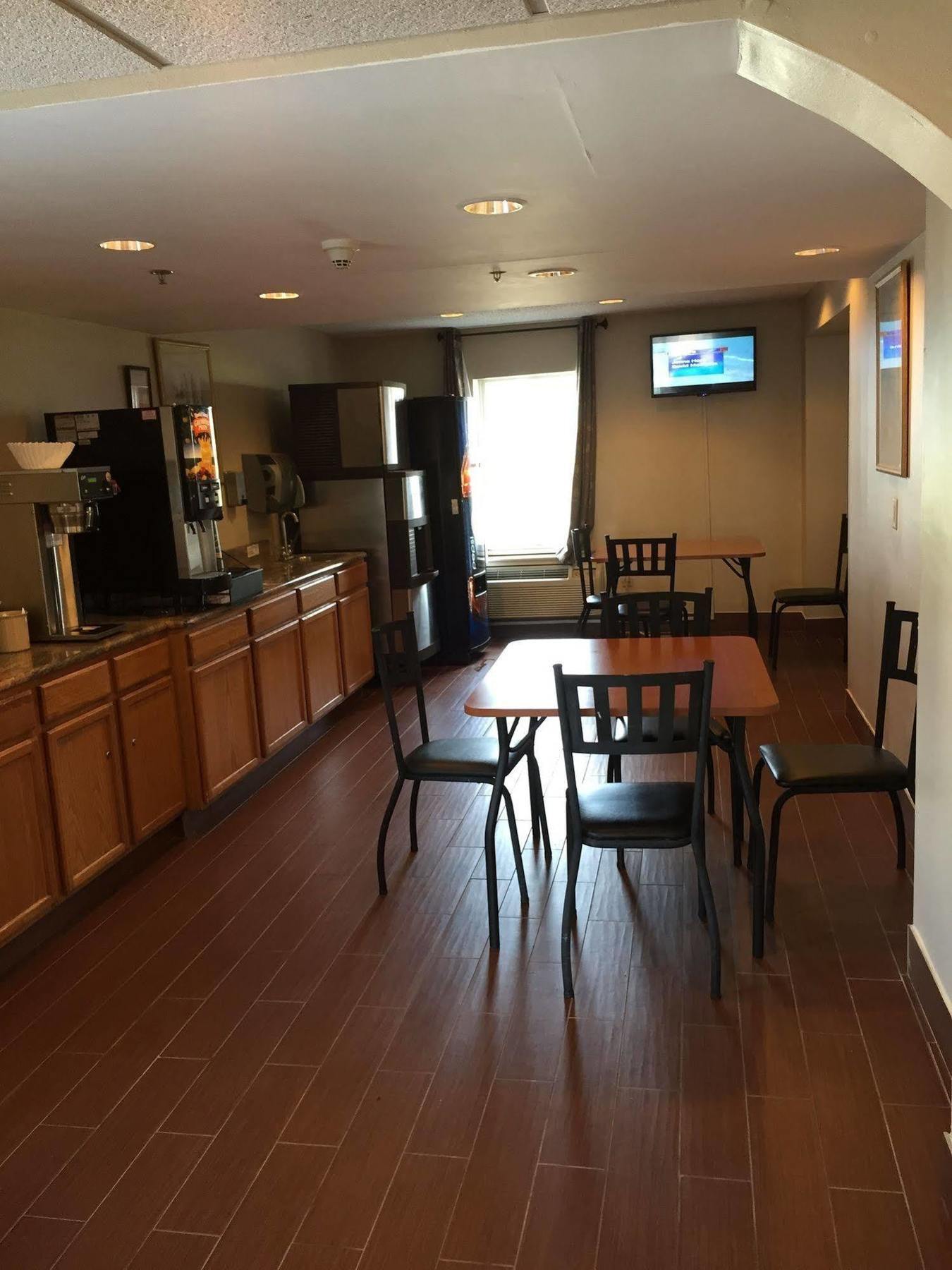 Super 8 By Wyndham Allentown Zewnętrze zdjęcie